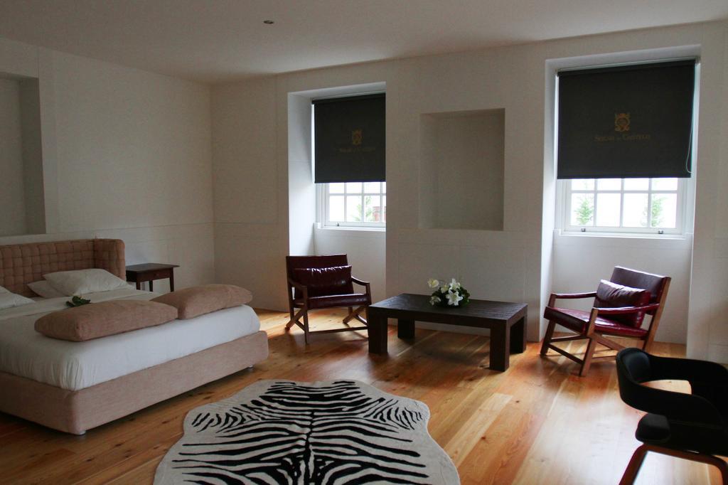 Solar Do Castelo Guest House เมลกาโซ ห้อง รูปภาพ