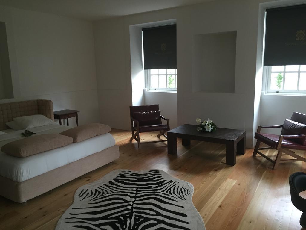 Solar Do Castelo Guest House เมลกาโซ ห้อง รูปภาพ